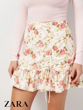 Cotton Eyelet Floral Mini by Zara